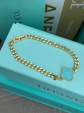 ✨Tiffany Blue Gold-Tone
 Clover Link Bracelet✨NEW